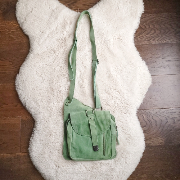 NWOT Free People Cornell Suede Bohemian Crossbody Shoulder Bag - Picture 3 of 9